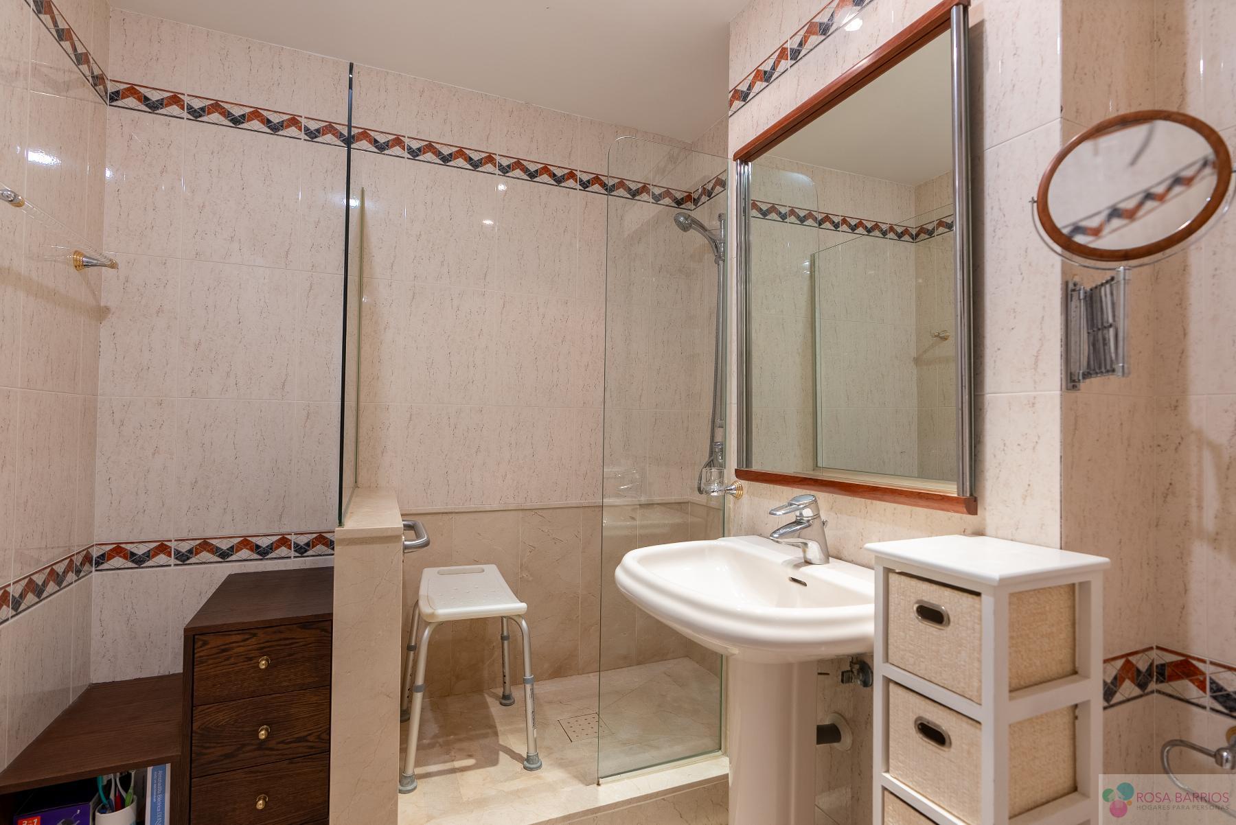 Venta de piso en Estepona