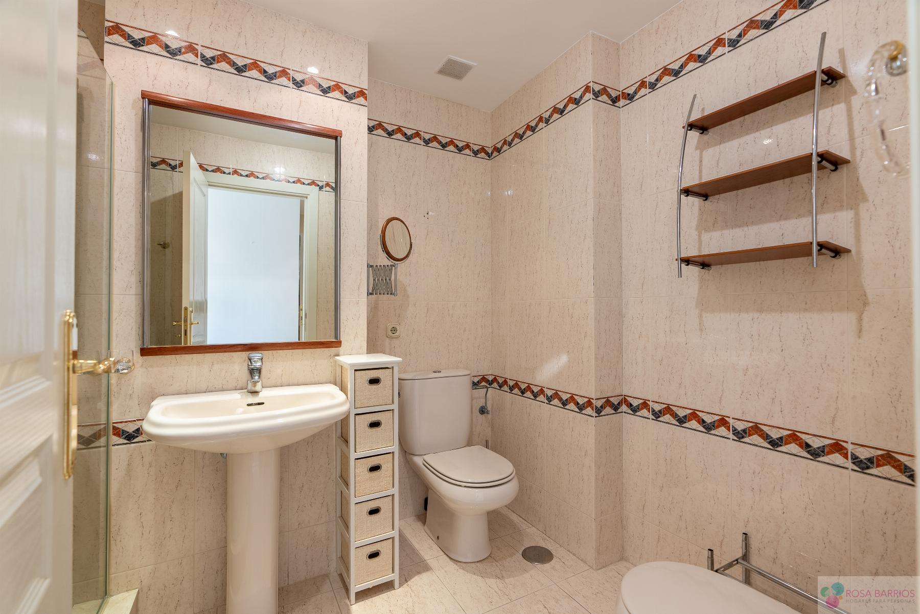 Venta de piso en Estepona