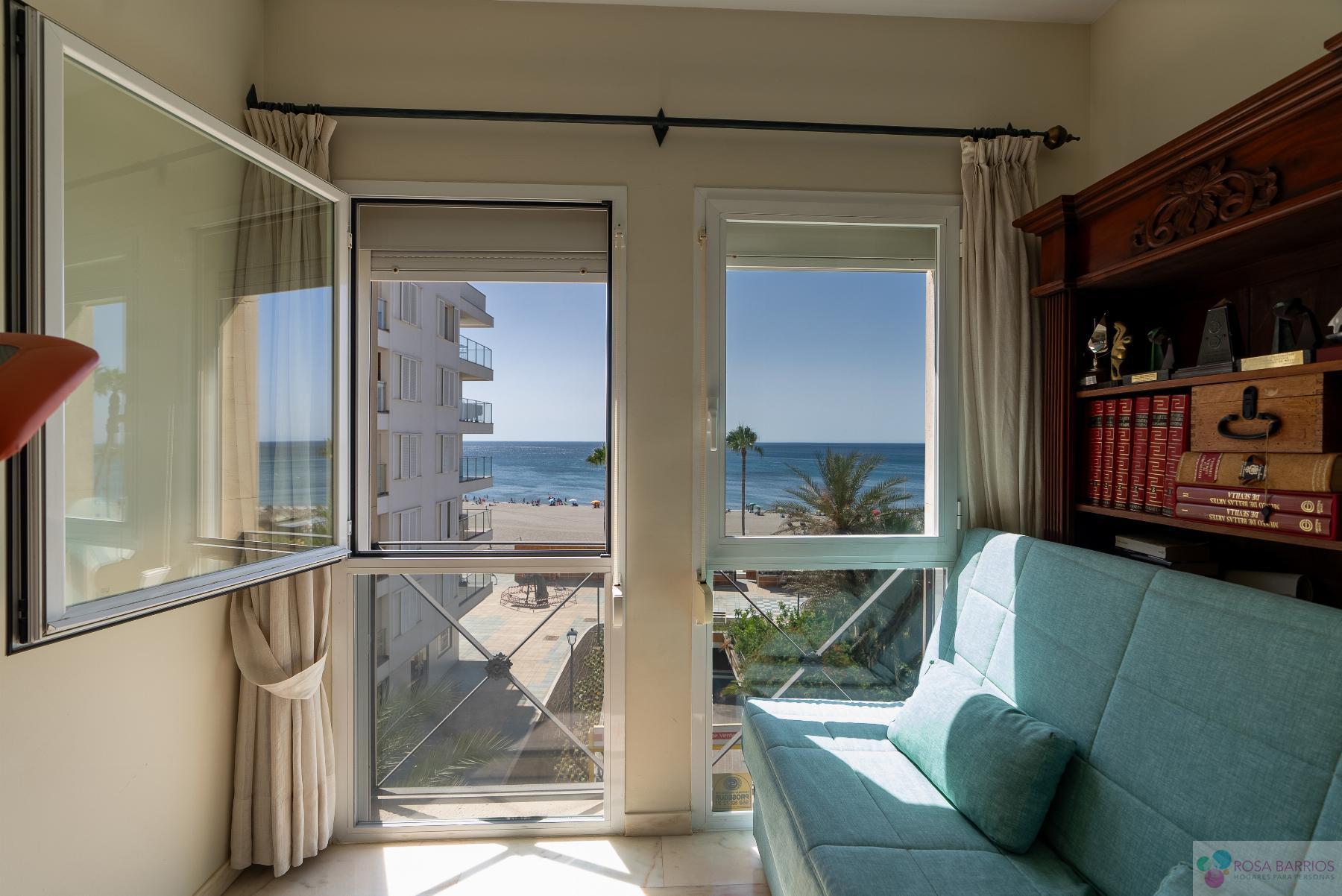 Venta de piso en Estepona