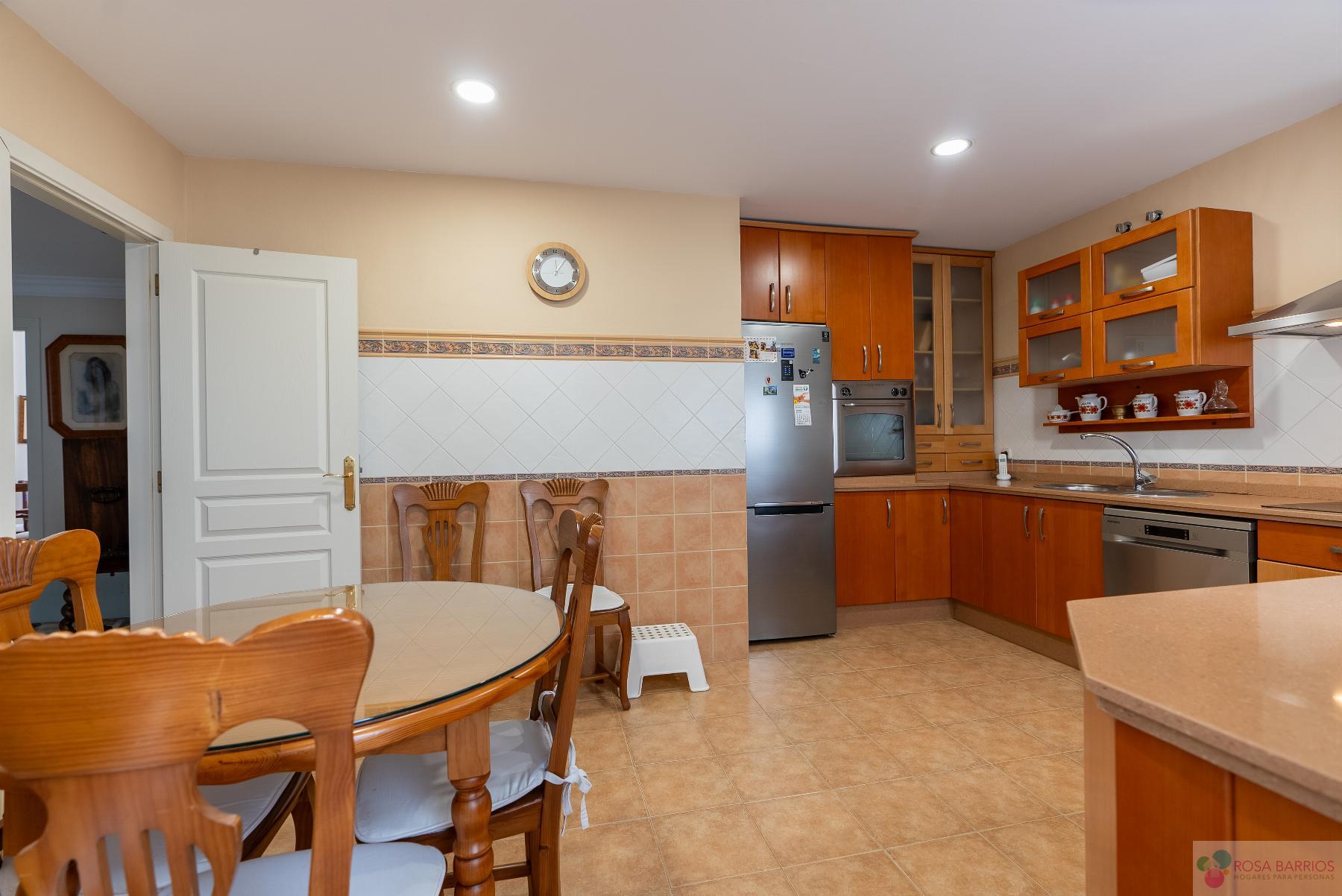 Venta de piso en Estepona