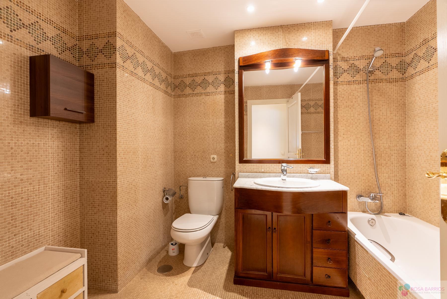 Venta de piso en Estepona