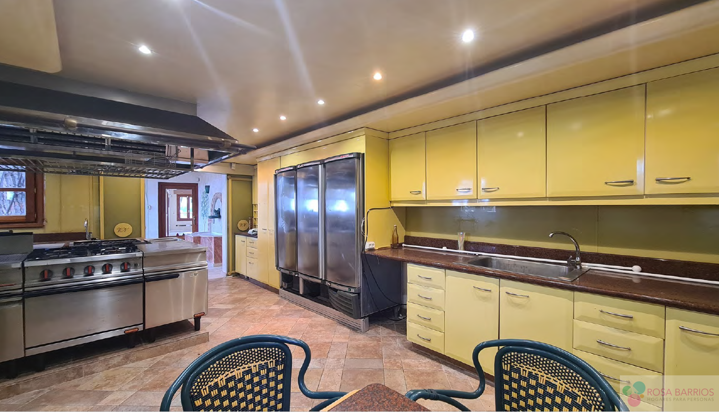 Zu verkaufen von villa in
 Marbella