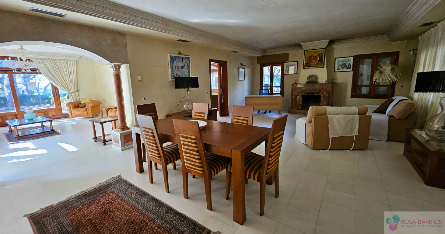 Zu verkaufen von villa in
 Marbella