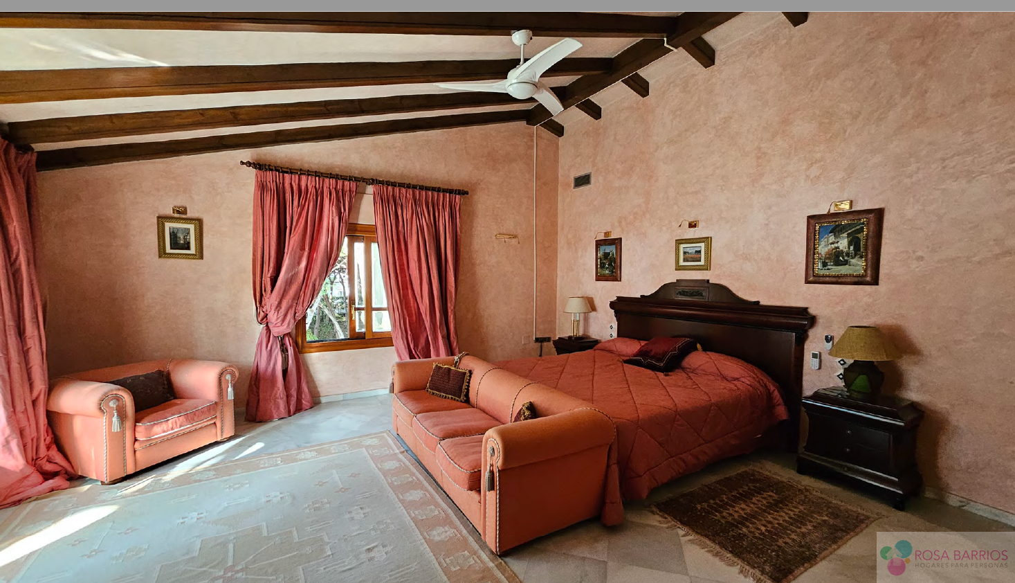 Zu verkaufen von villa in
 Marbella