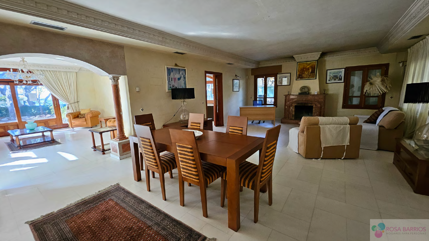 Zu verkaufen von villa in
 Marbella