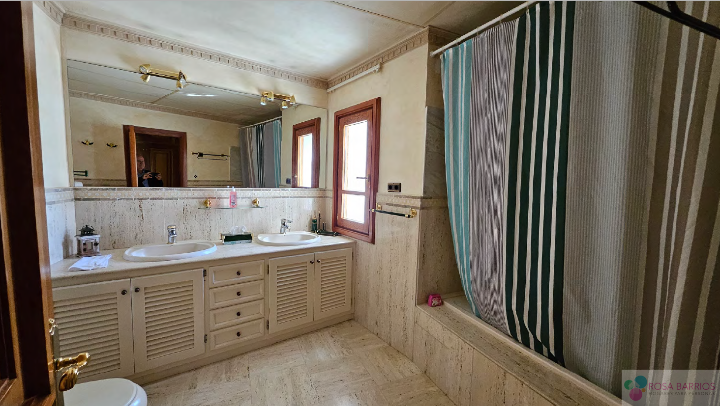 Zu verkaufen von villa in
 Marbella