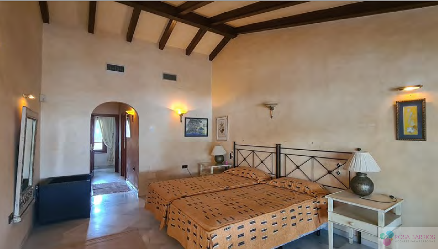 Zu verkaufen von villa in
 Marbella