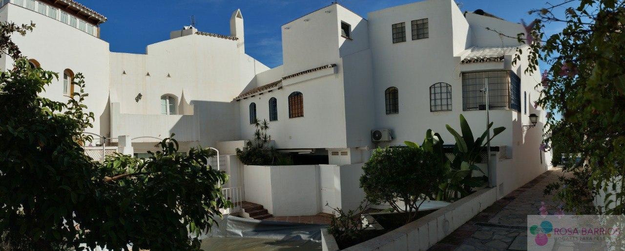 Zu verkaufen von haus in
 Nueva Andalucía