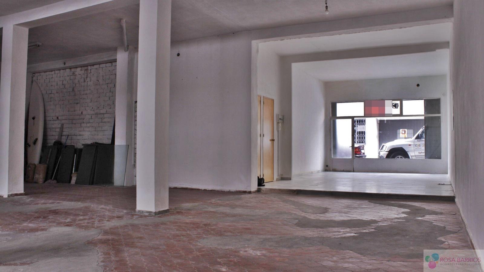 For sale of commercial in San Pedro de Alcántara