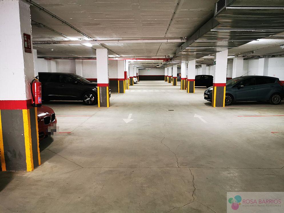 For sale of garage in Estepona
