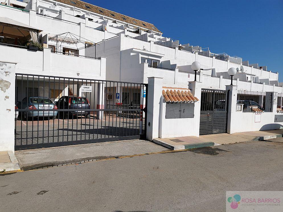 For sale of garage in Estepona
