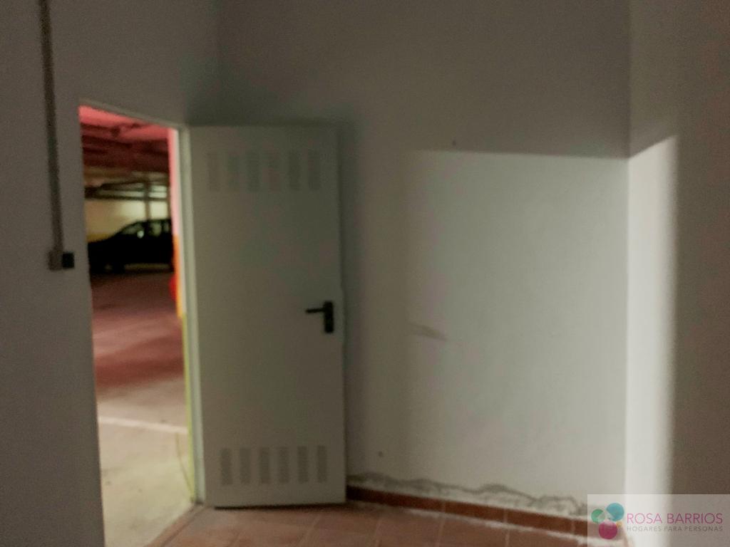For sale of garage in Benahavís