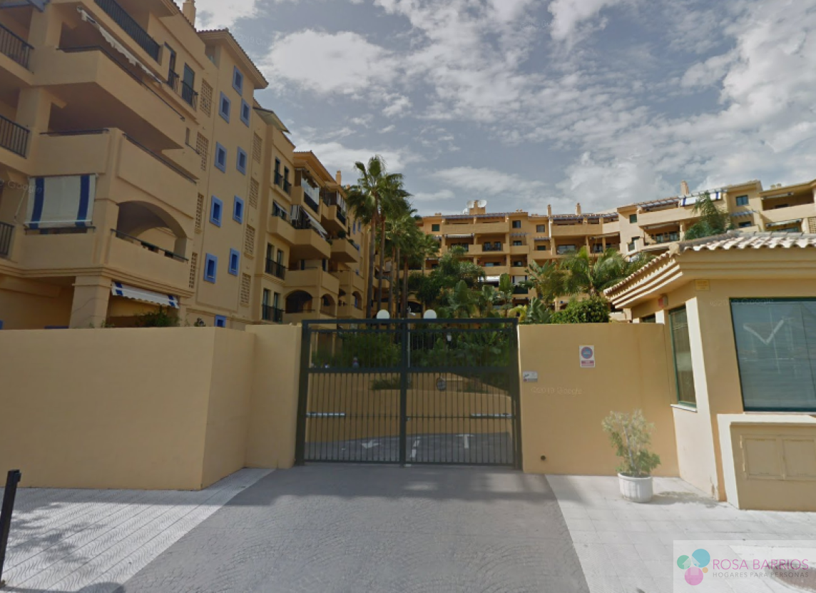 Zu verkaufen von garage in
 Marbella