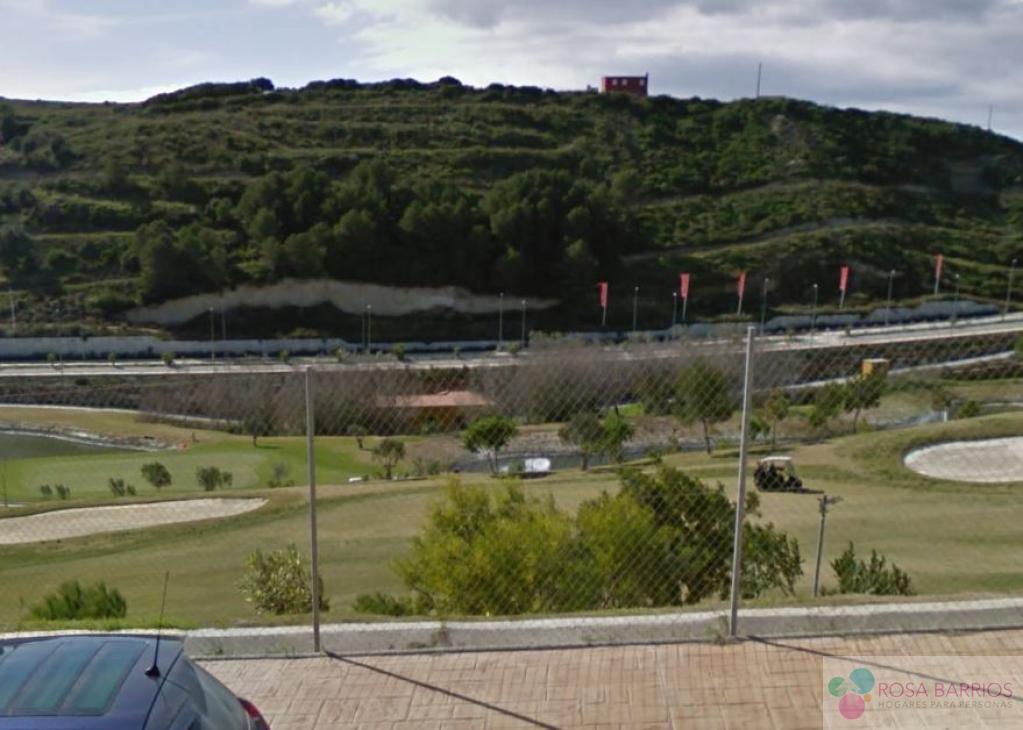 Zu verkaufen von garage in
 Casares