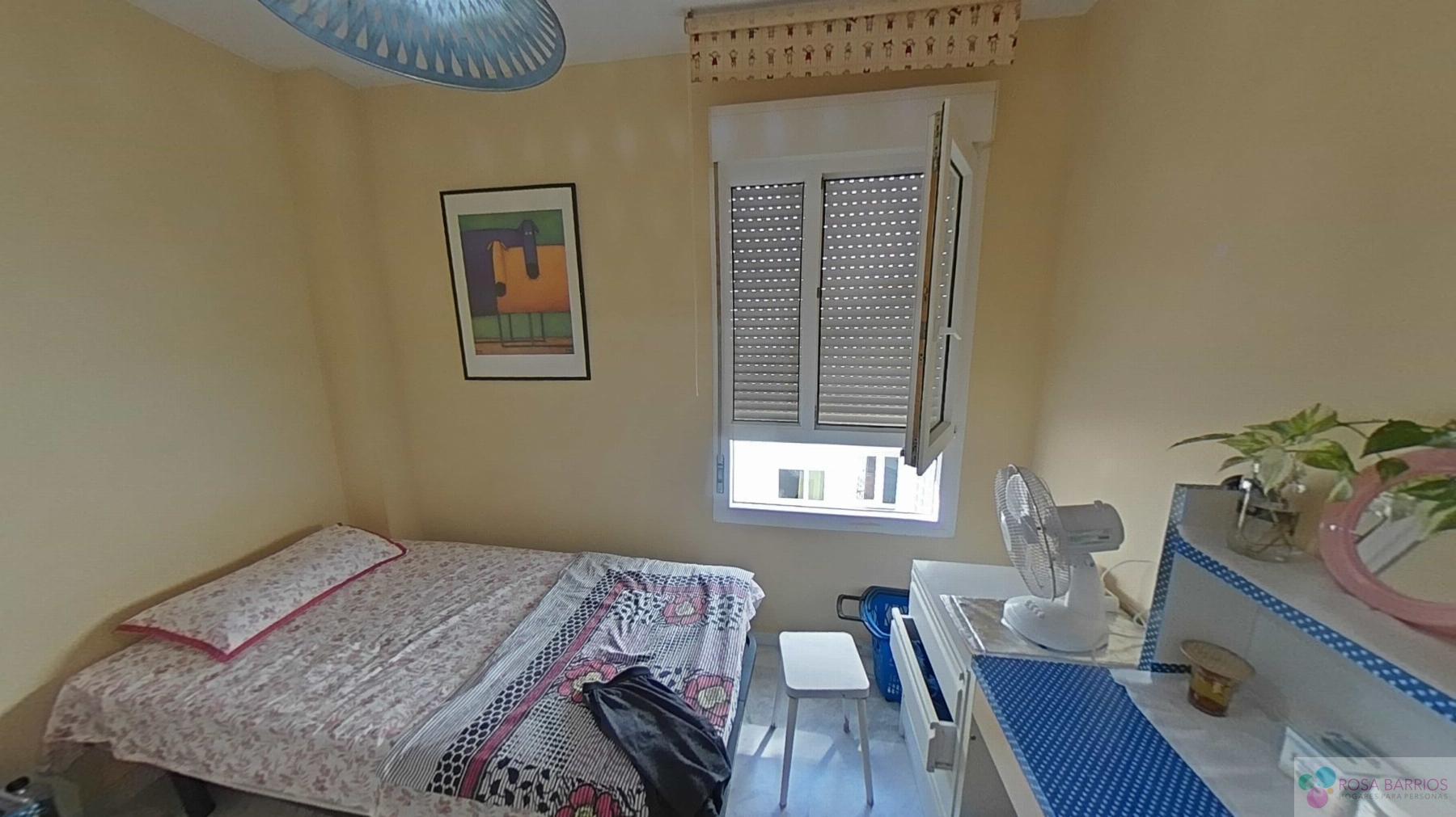 For sale of flat in Nueva Andalucía