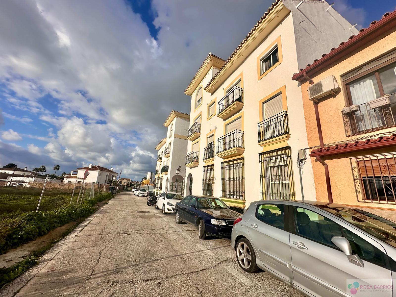 For sale of flat in San Pedro de Alcántara