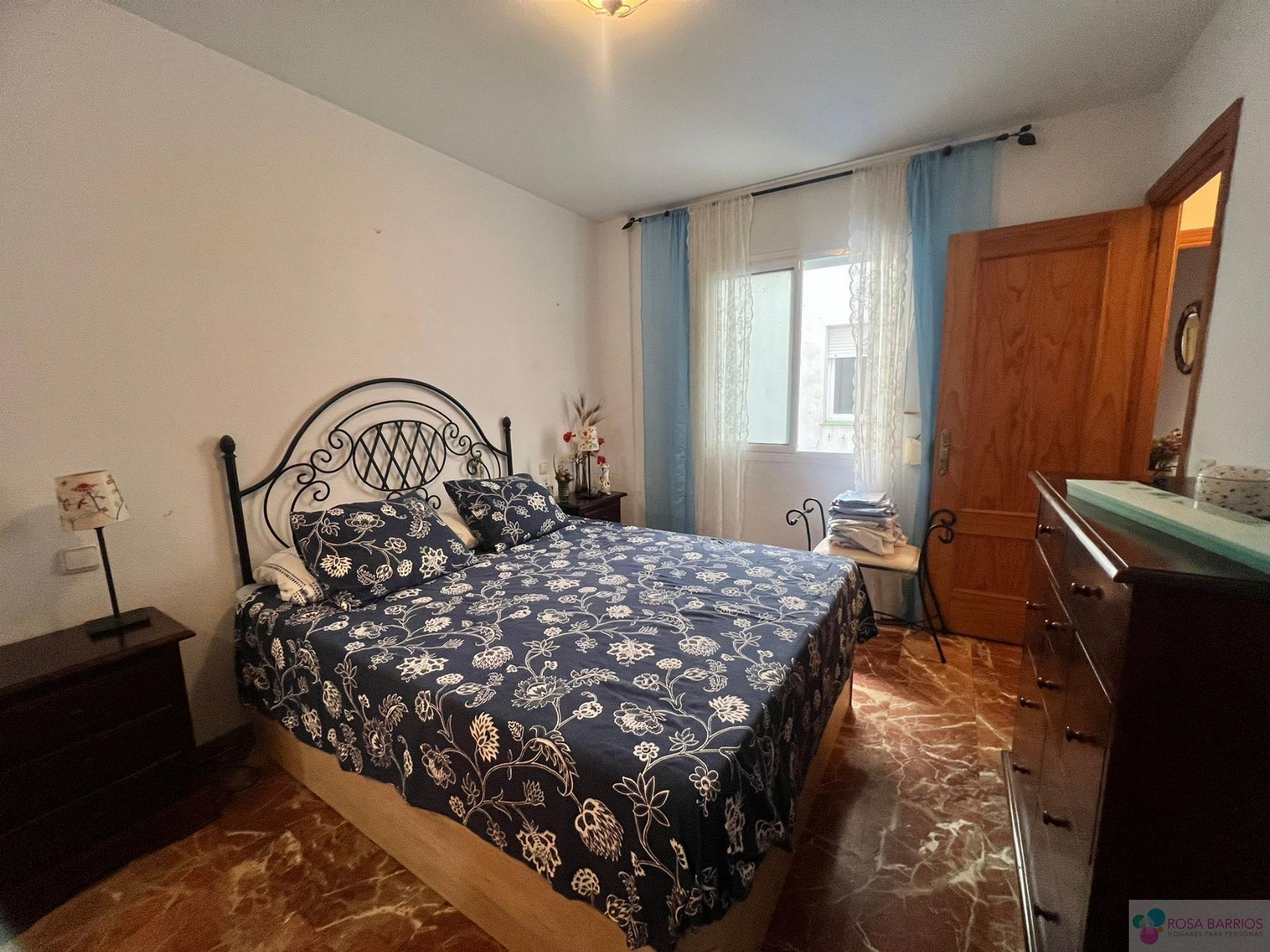For sale of flat in San Pedro de Alcántara