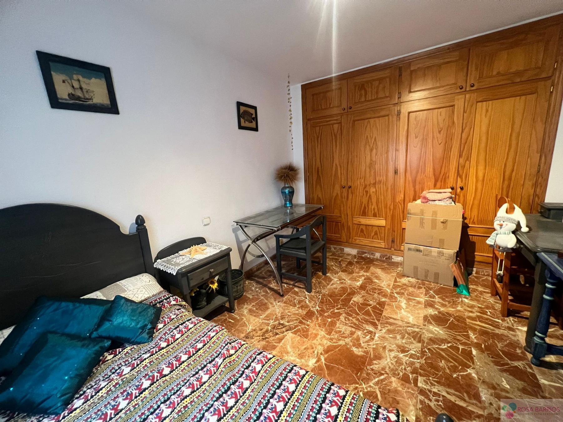 For sale of flat in San Pedro de Alcántara