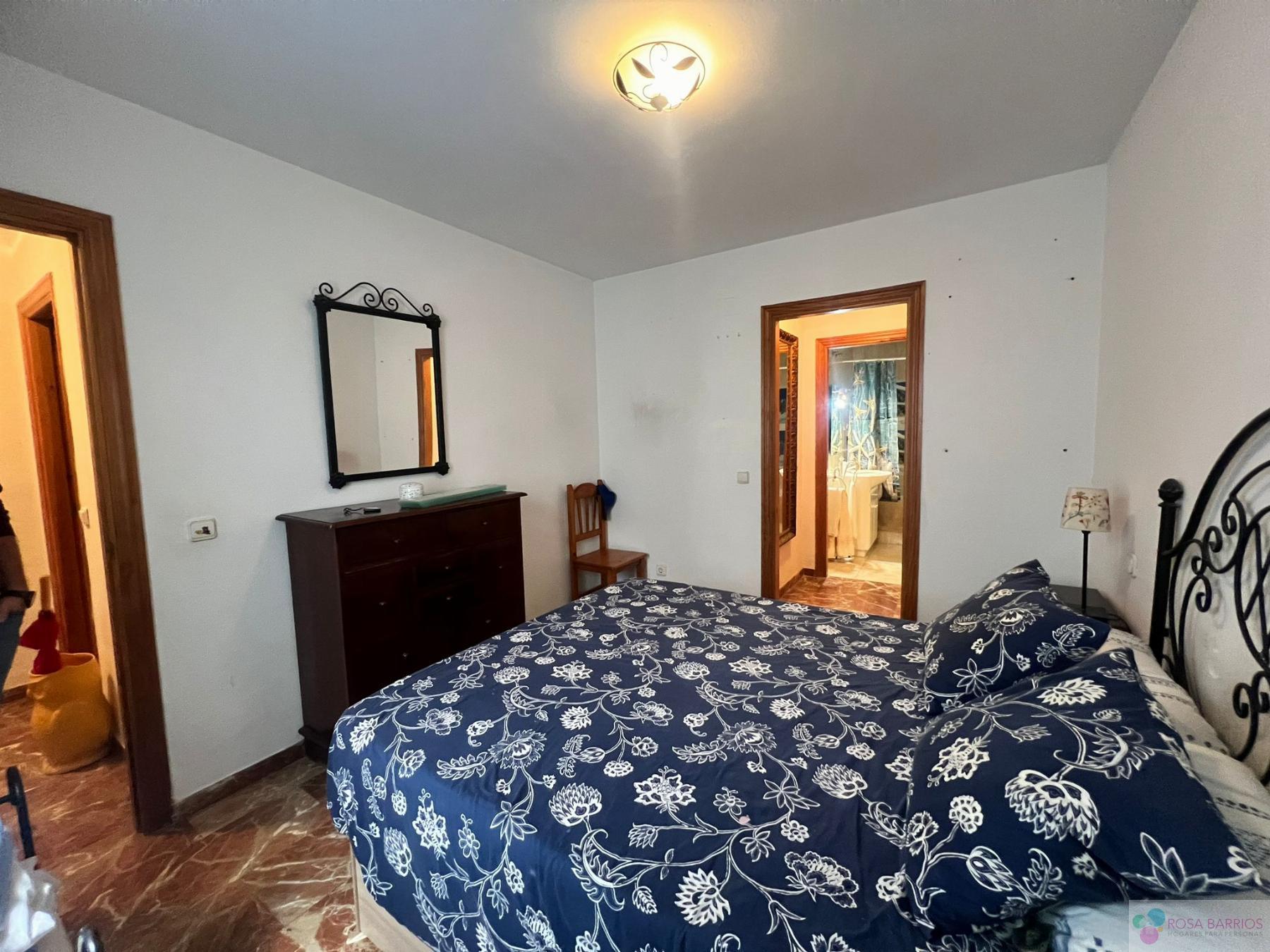 For sale of flat in San Pedro de Alcántara