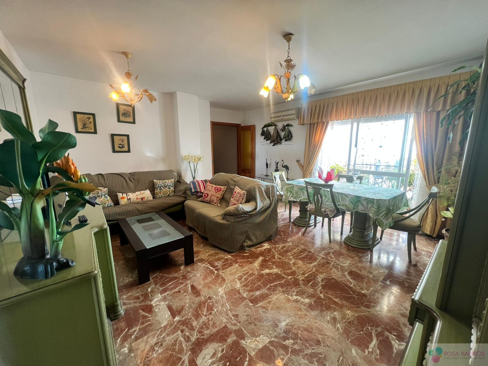 For sale of flat in San Pedro de Alcántara