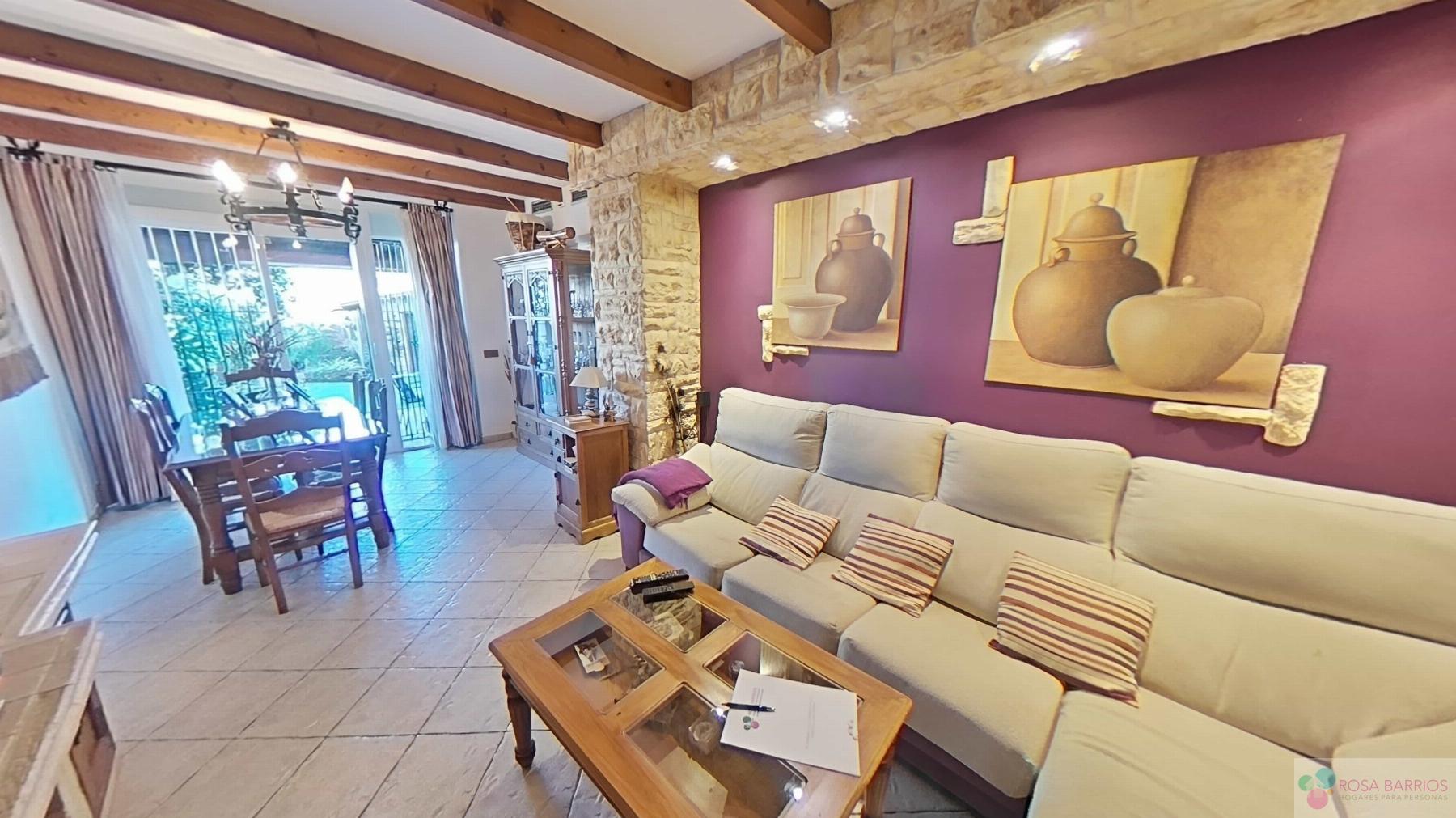 For sale of flat in Nueva Andalucía