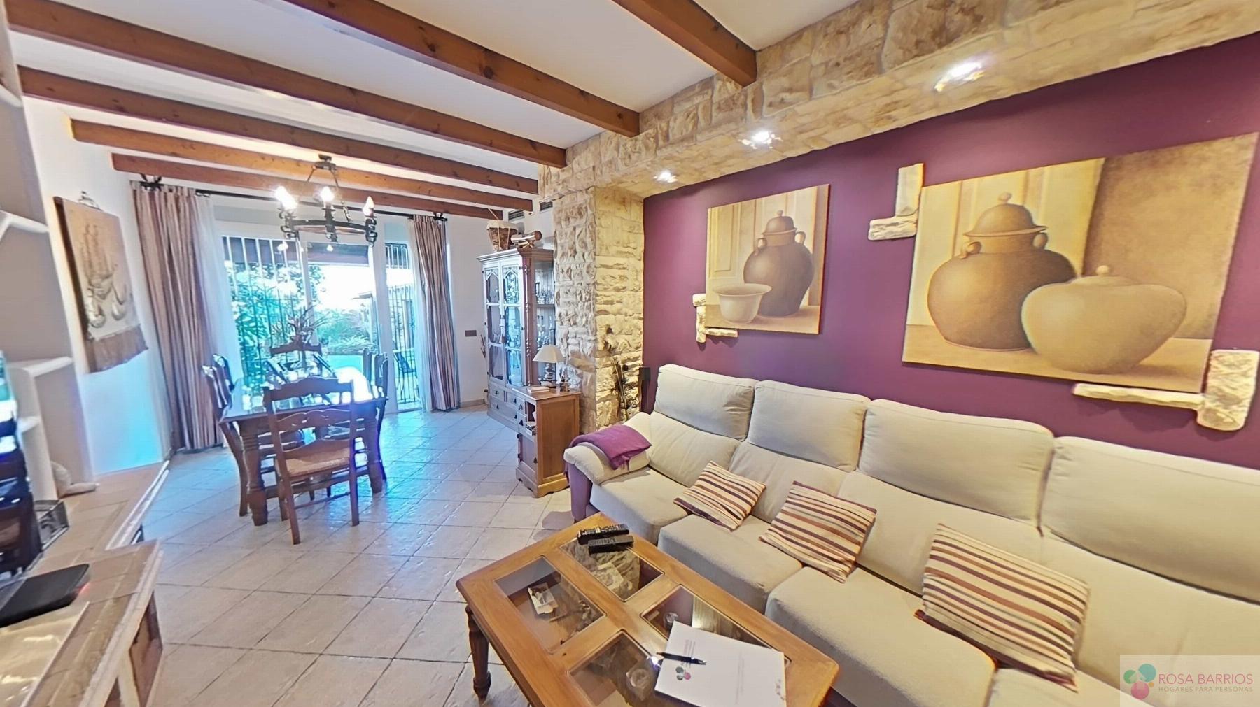 For sale of flat in Nueva Andalucía