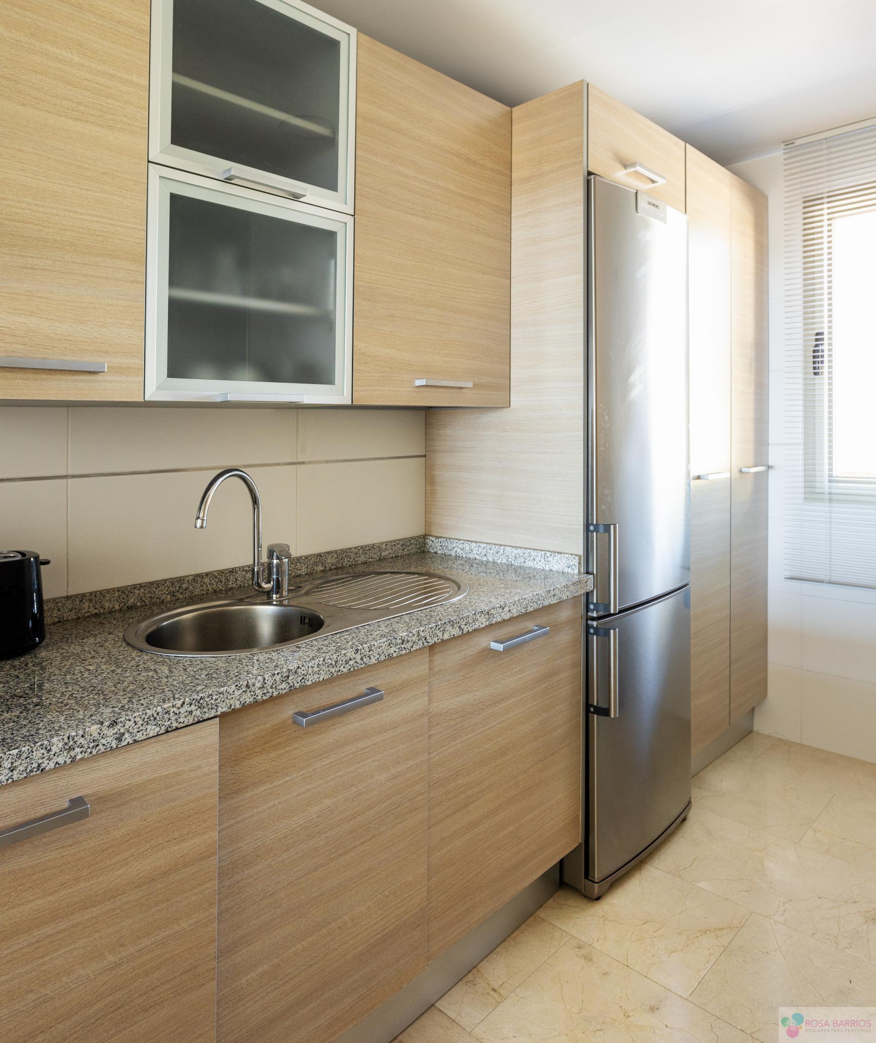 For sale of penthouse in Benahavís