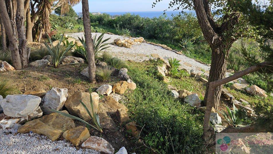 For sale of hotel in Manilva