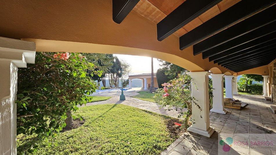 For sale of hotel in Manilva