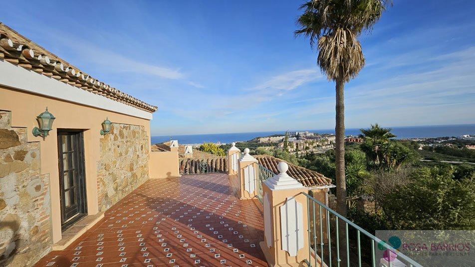 For sale of hotel in Manilva
