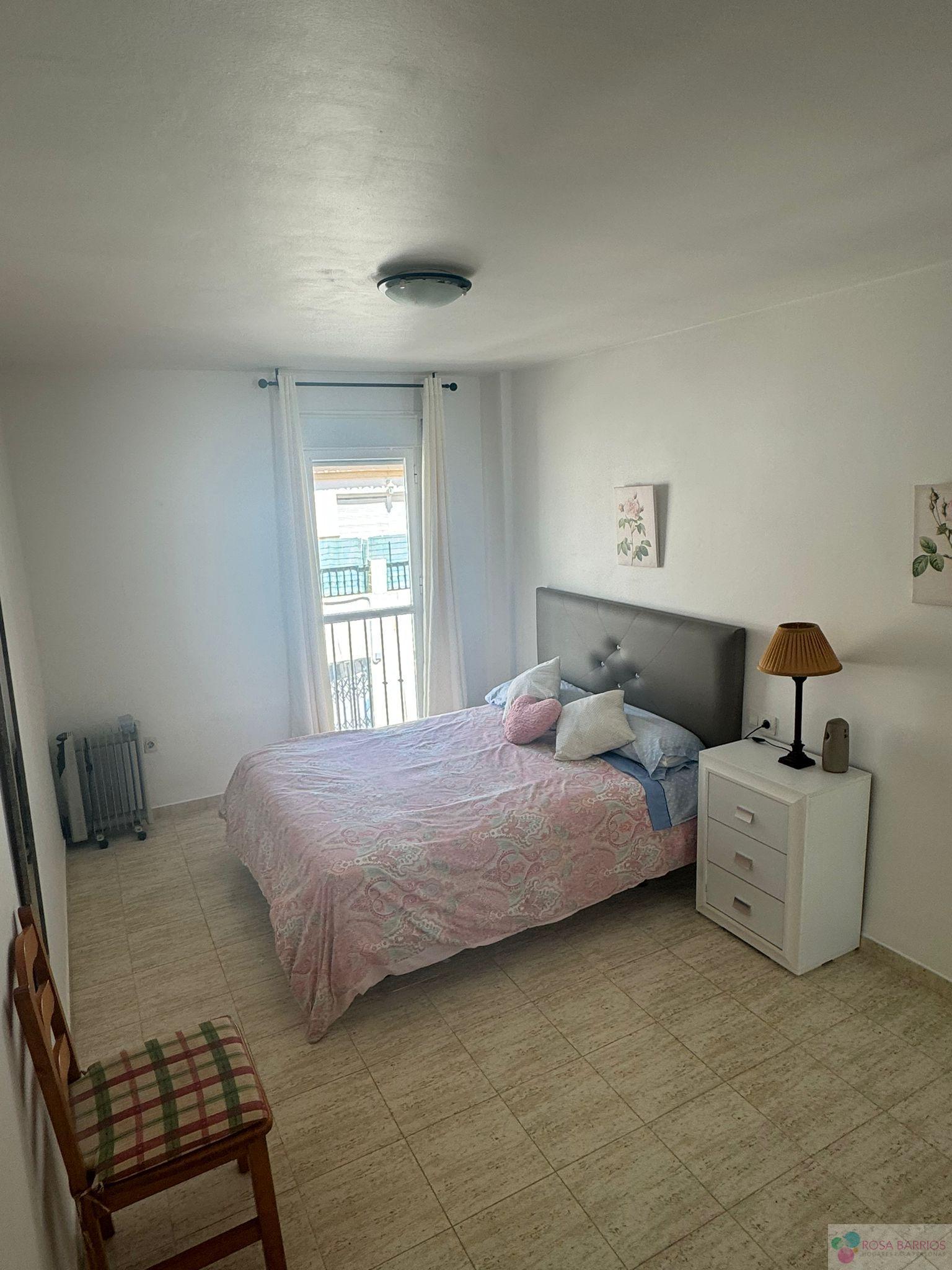 For sale of duplex in Estepona