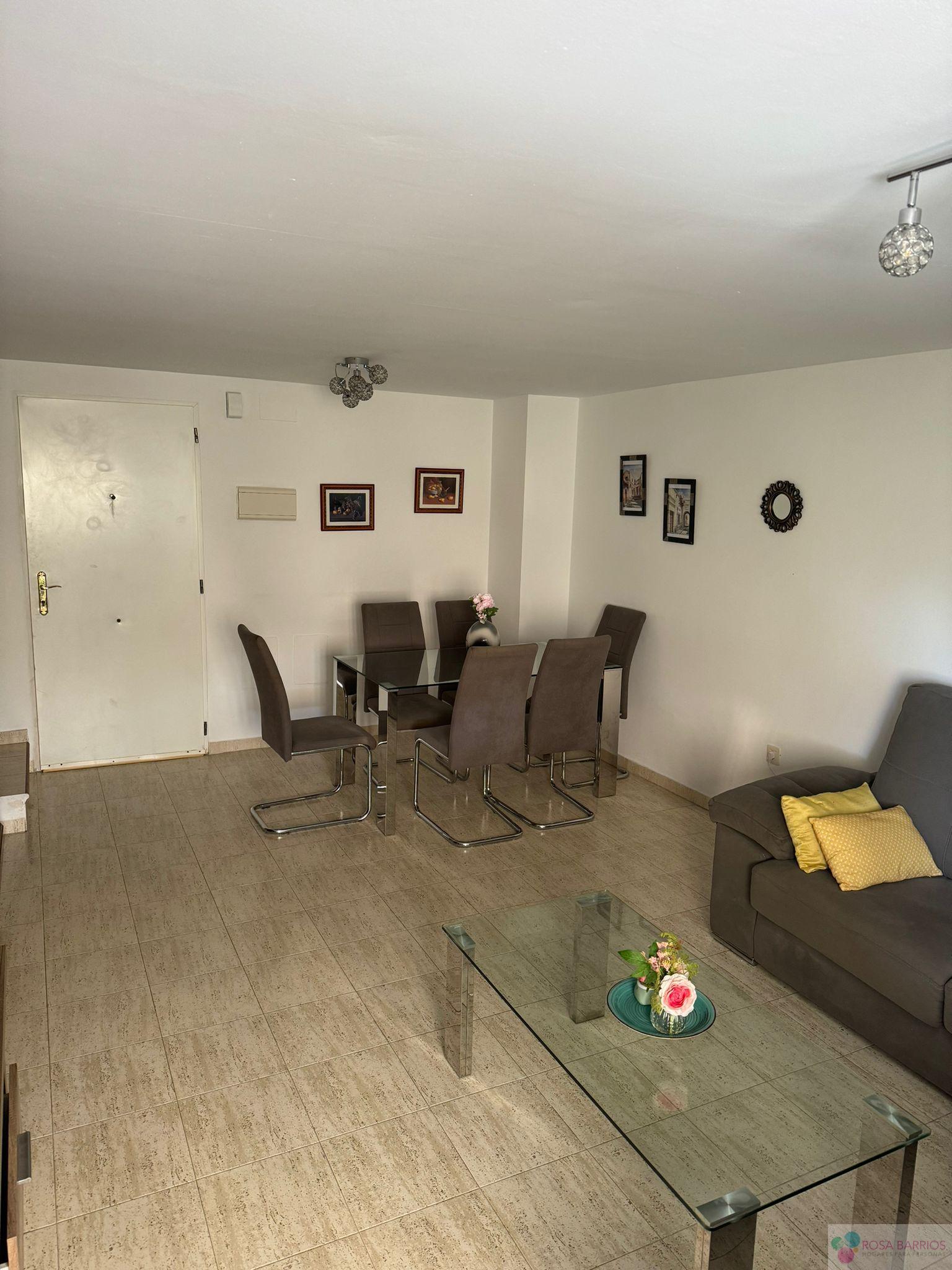 For sale of duplex in Estepona