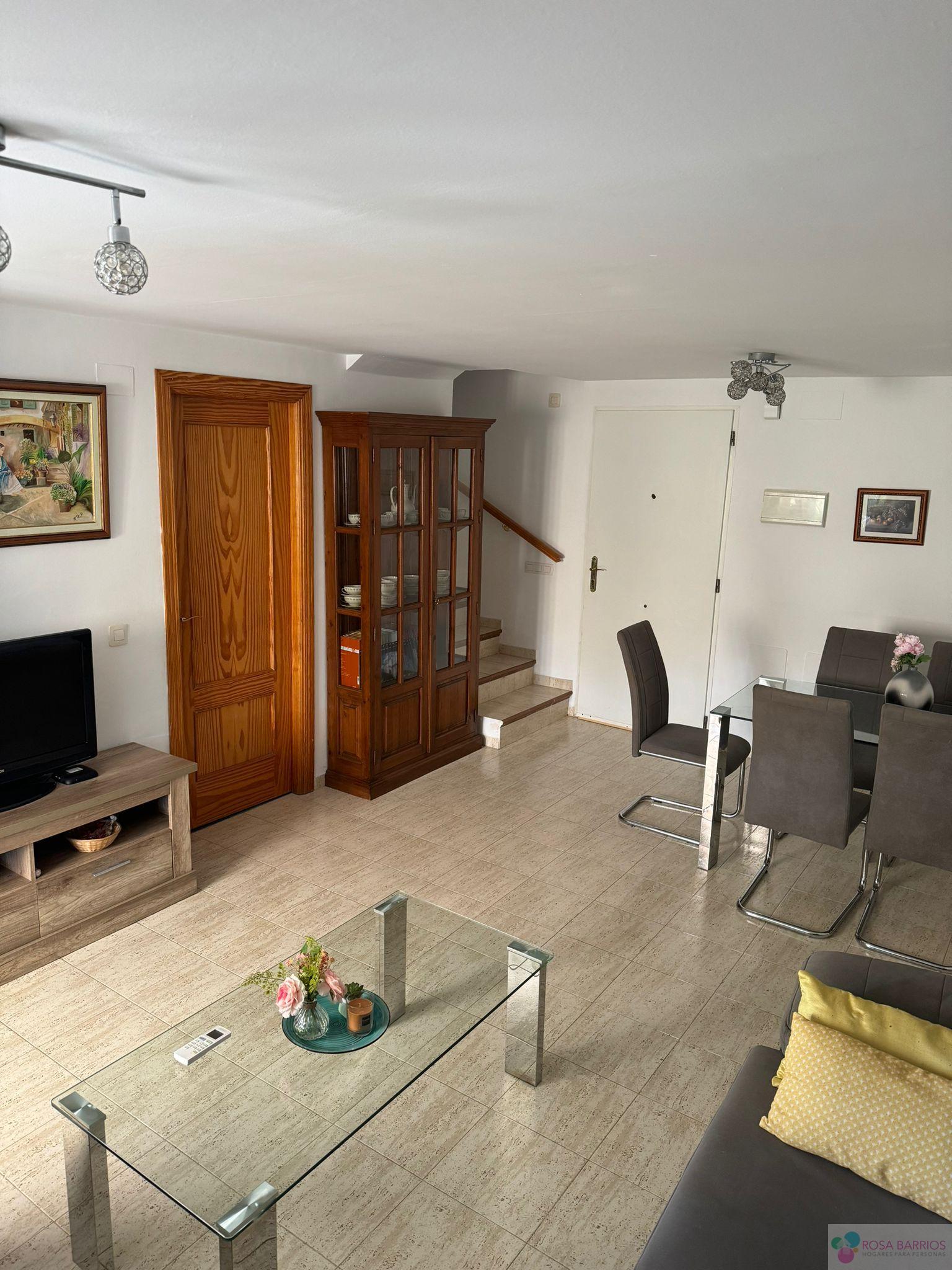 For sale of duplex in Estepona