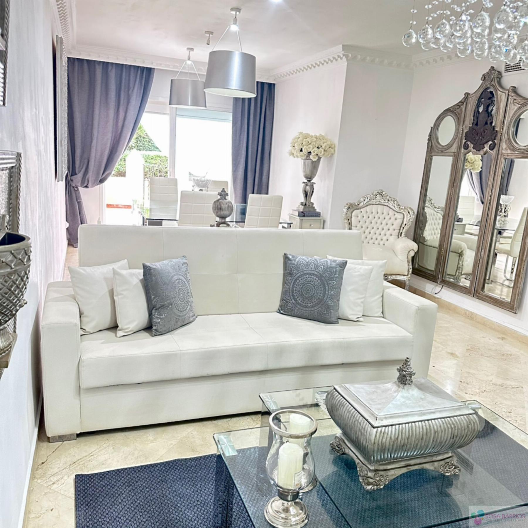 For sale of flat in San Pedro de Alcántara