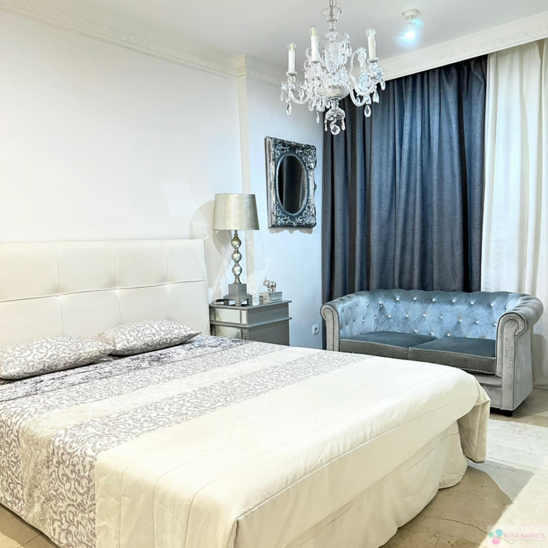 For sale of flat in San Pedro de Alcántara