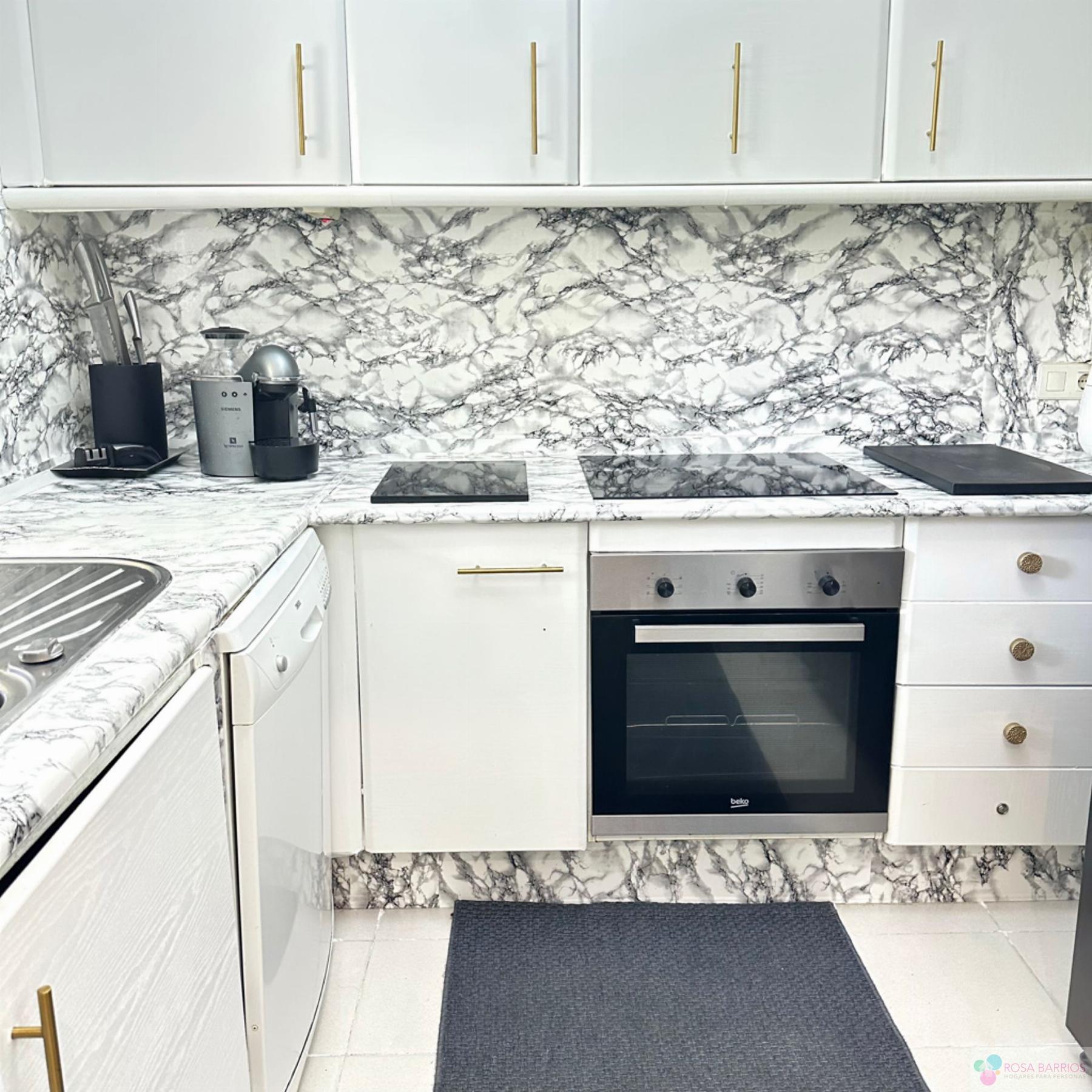 For sale of flat in San Pedro de Alcántara