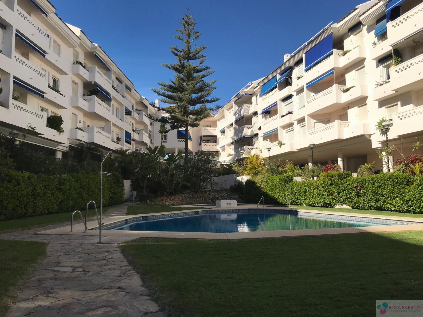 For sale of flat in San Pedro de Alcántara