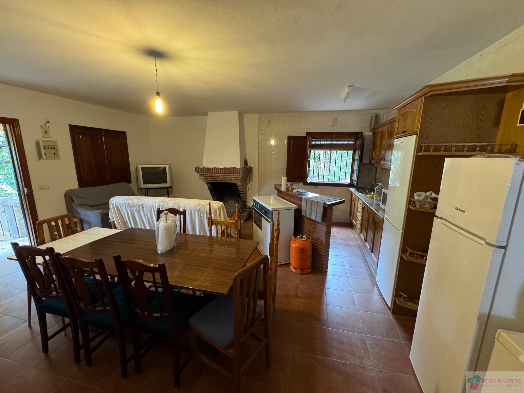 For sale of chalet in Estepona