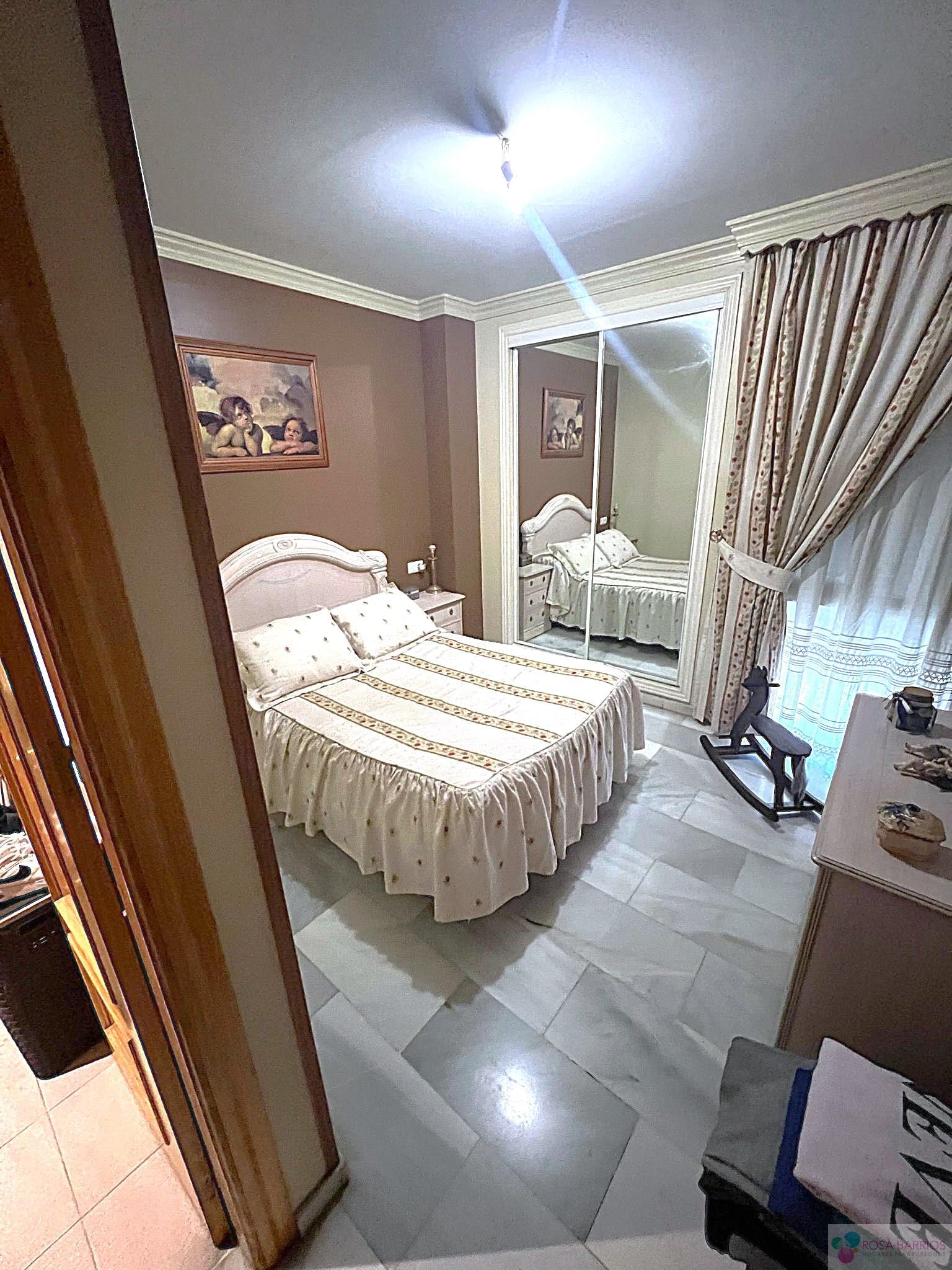 For sale of apartment in Estepona