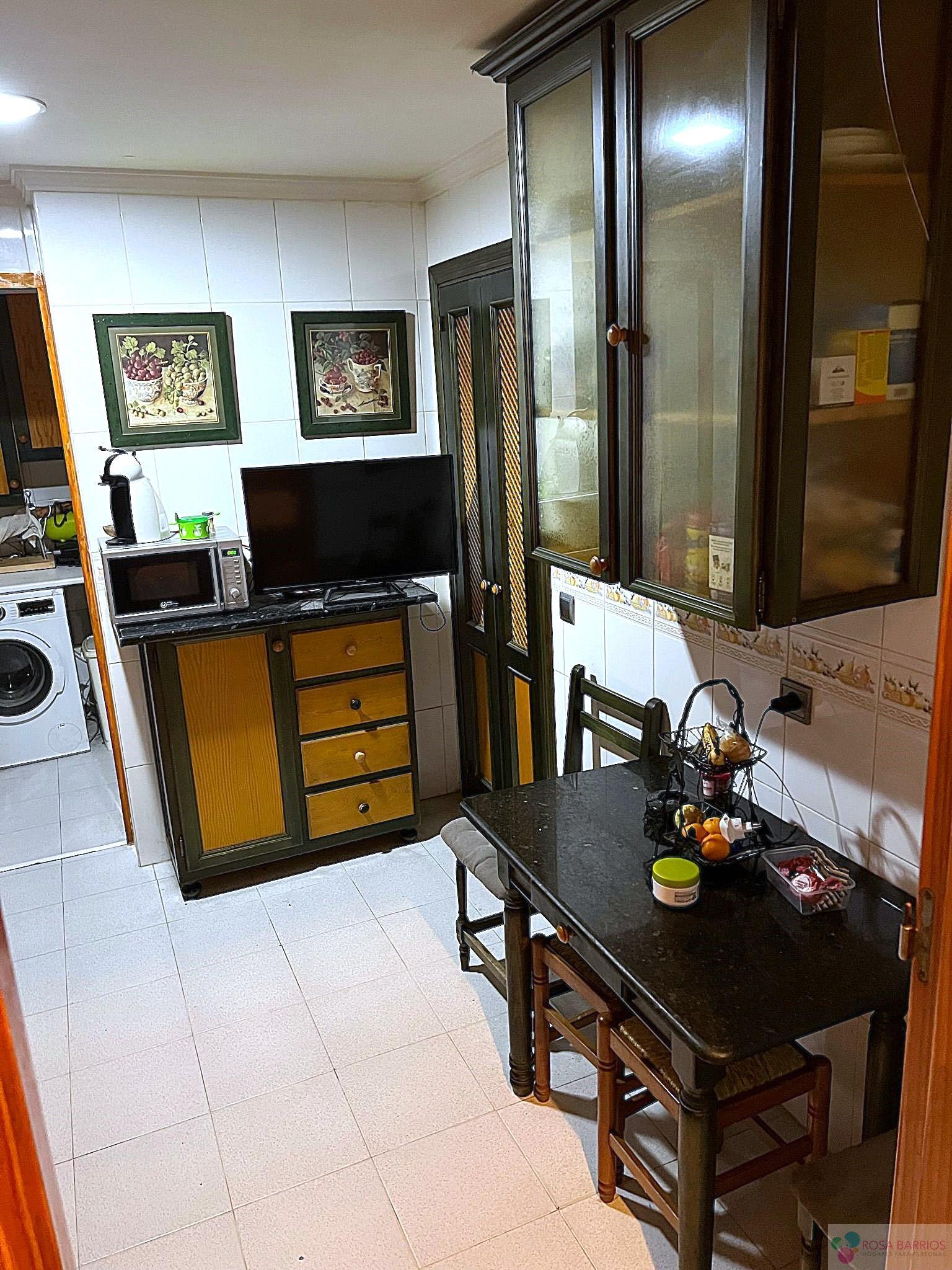 For sale of apartment in Estepona