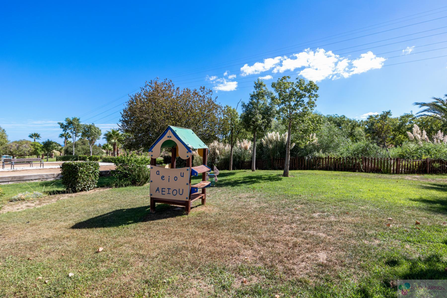 For sale of flat in Casares