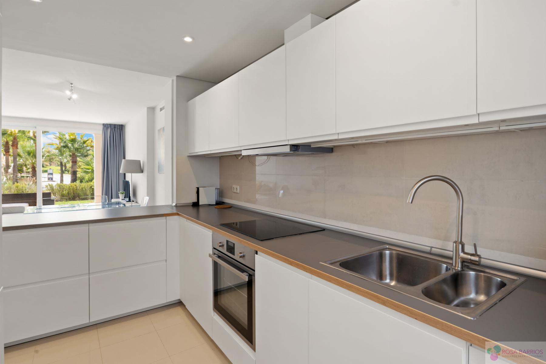 For sale of flat in Casares