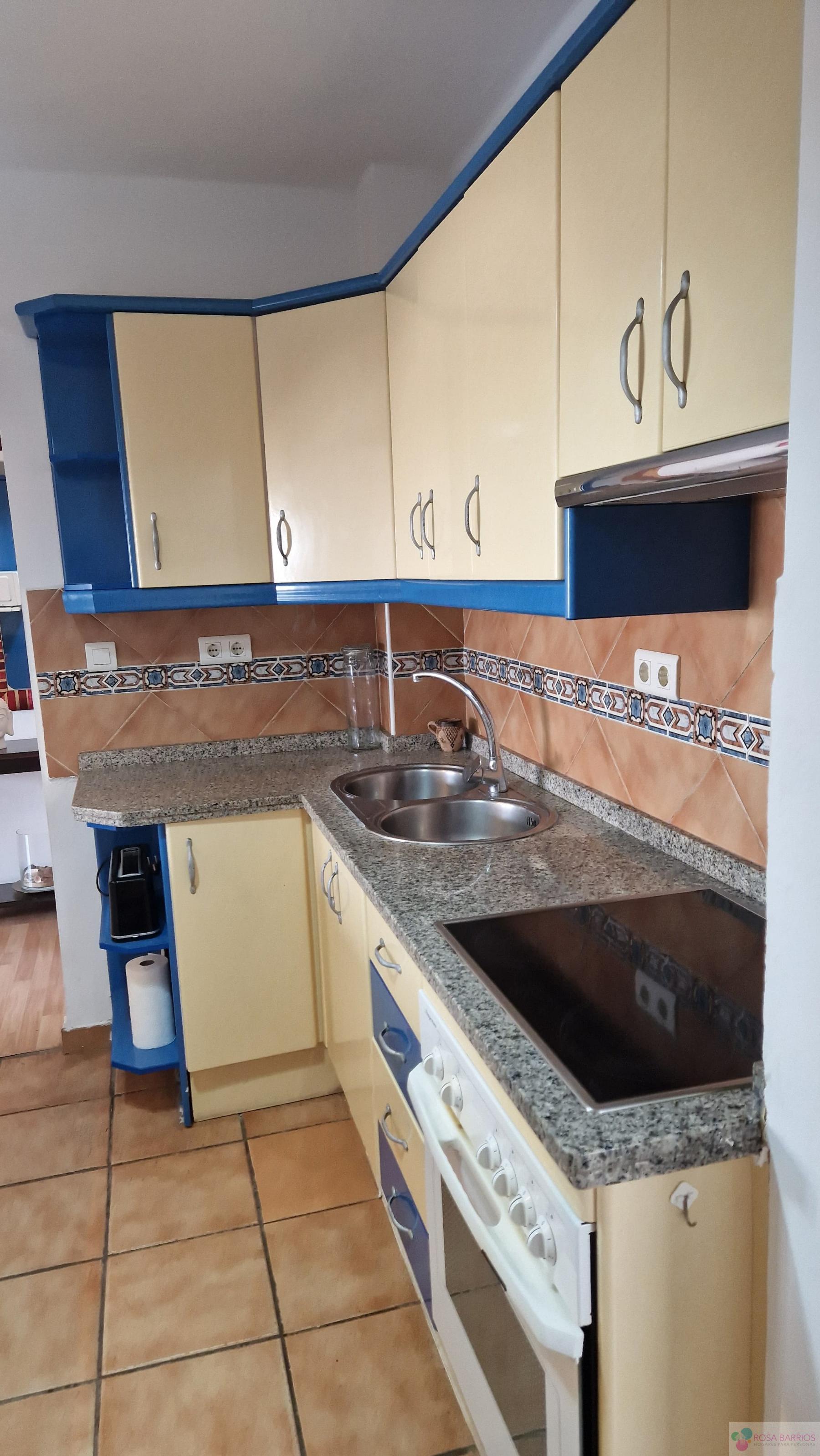 Venta de piso en Estepona