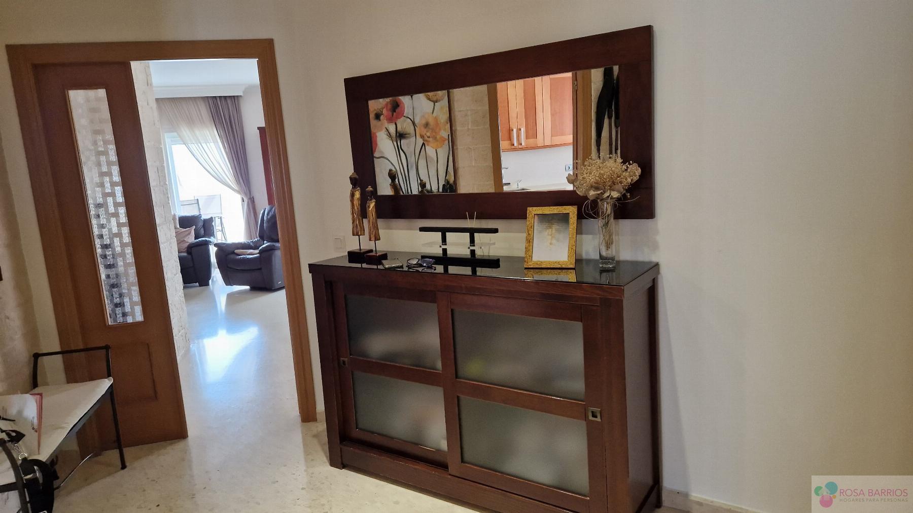 For sale of penthouse in Estepona