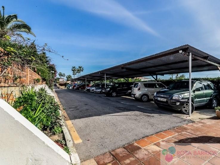 For sale of flat in Estepona