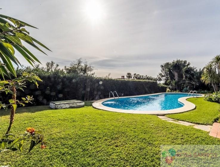 For sale of flat in Estepona