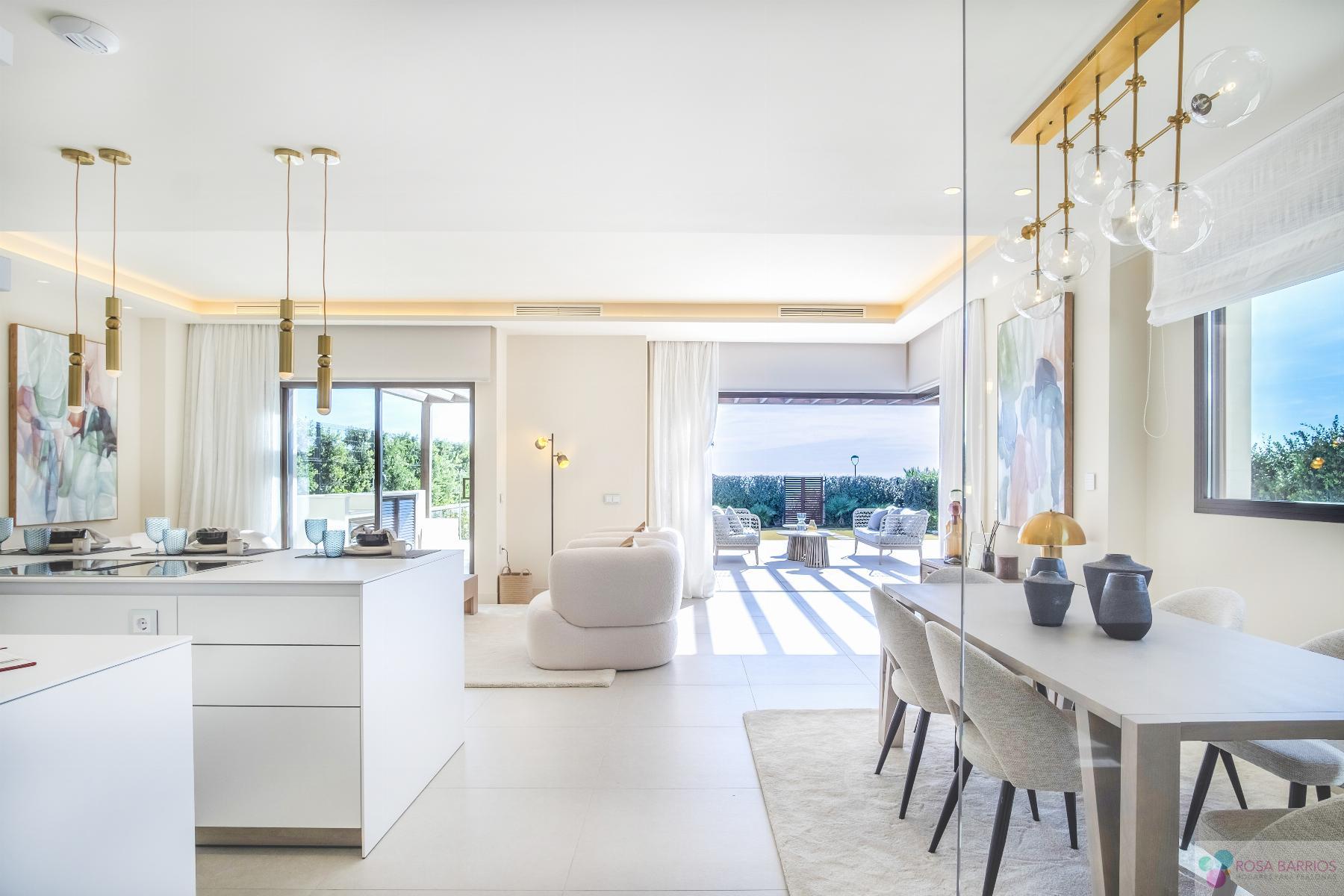 For sale of villa in Estepona