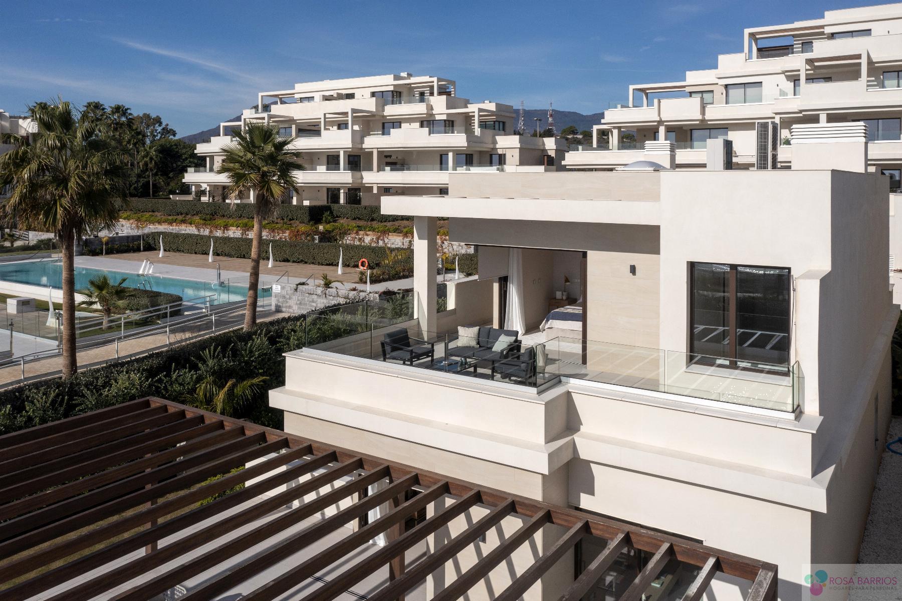 For sale of villa in Estepona