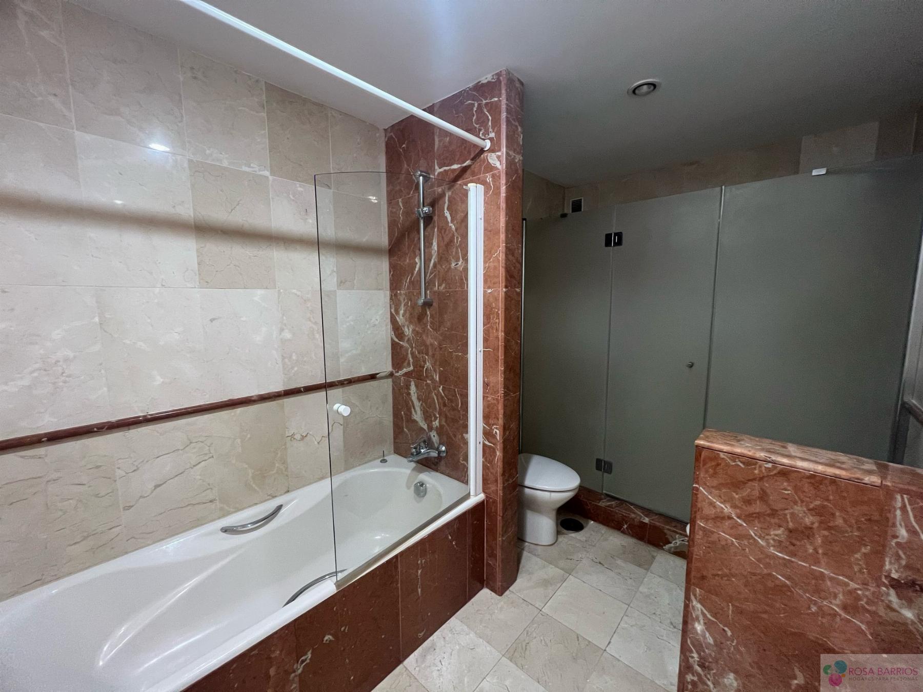 For sale of flat in Estepona