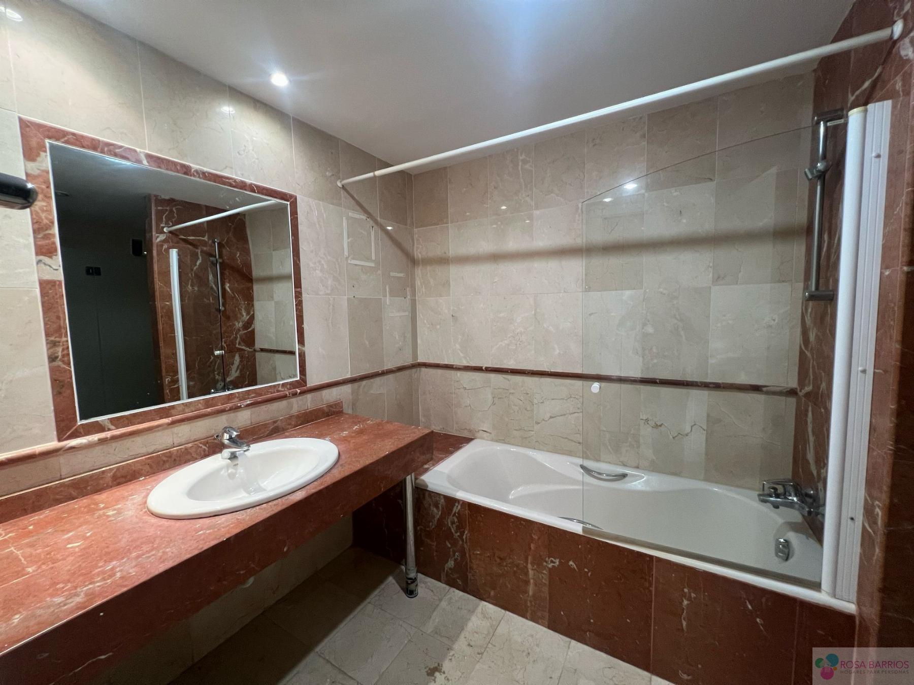 For sale of flat in Estepona